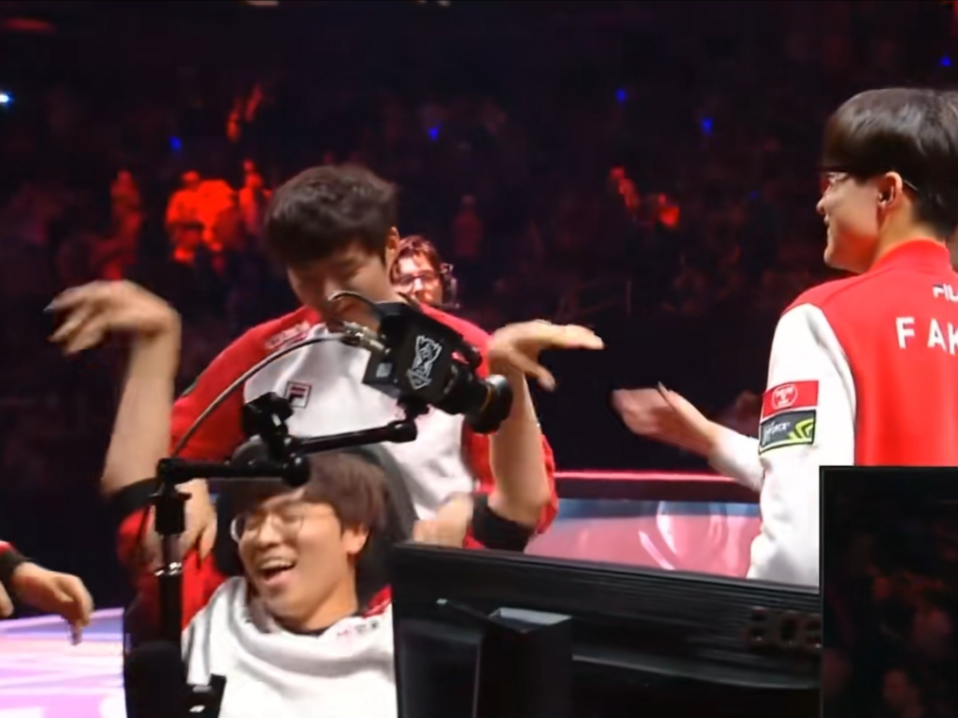  巴特勒巅峰对决，Faker与60激战FPX分钟，连败胜负难料！-九游会app